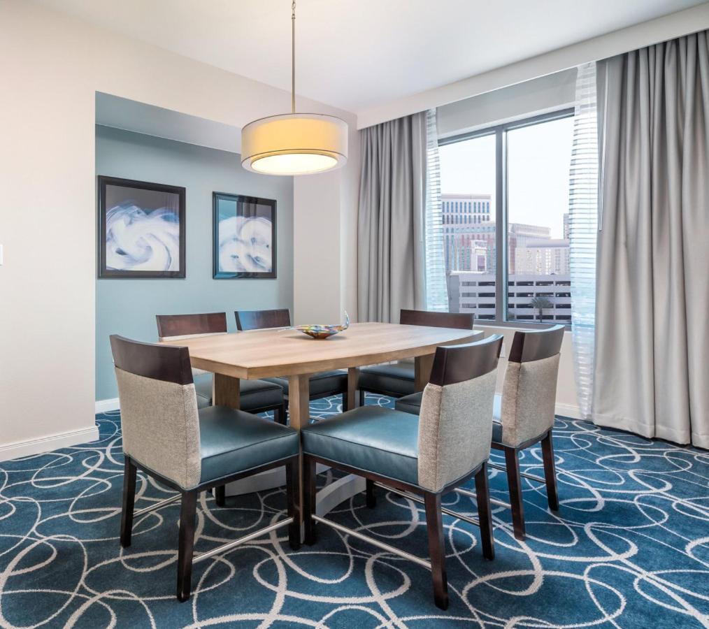 Beautiful In Desert Blue 2bd Deluxe Near The Strip